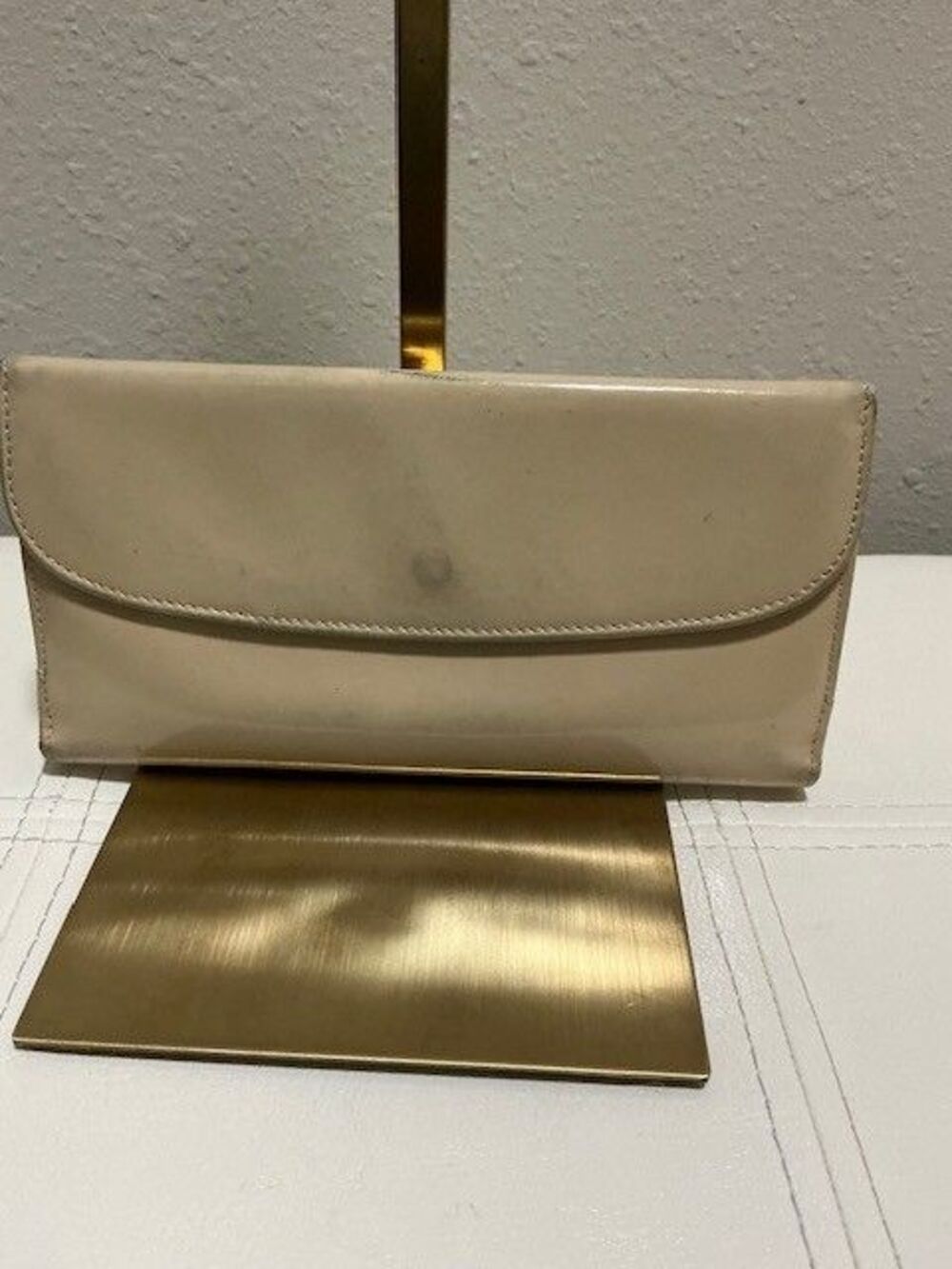 Gucci Patent Leather Tan Long Wallet Double-sided Logo Clasp - Picture 2 of 7